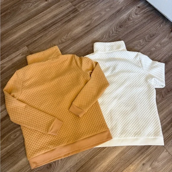 Two quilted grid like snap mock collar jackets in white and yellow orange - Picture 3 of 5